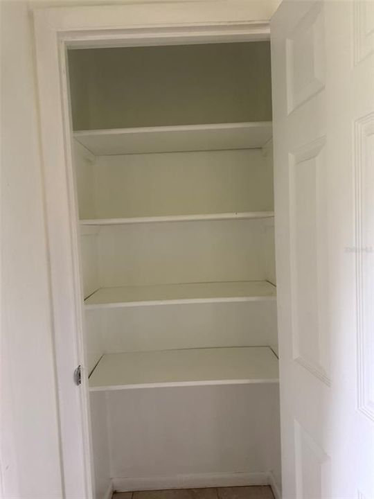 For Rent: $1,550 (3 beds, 2 baths, 1300 Square Feet)