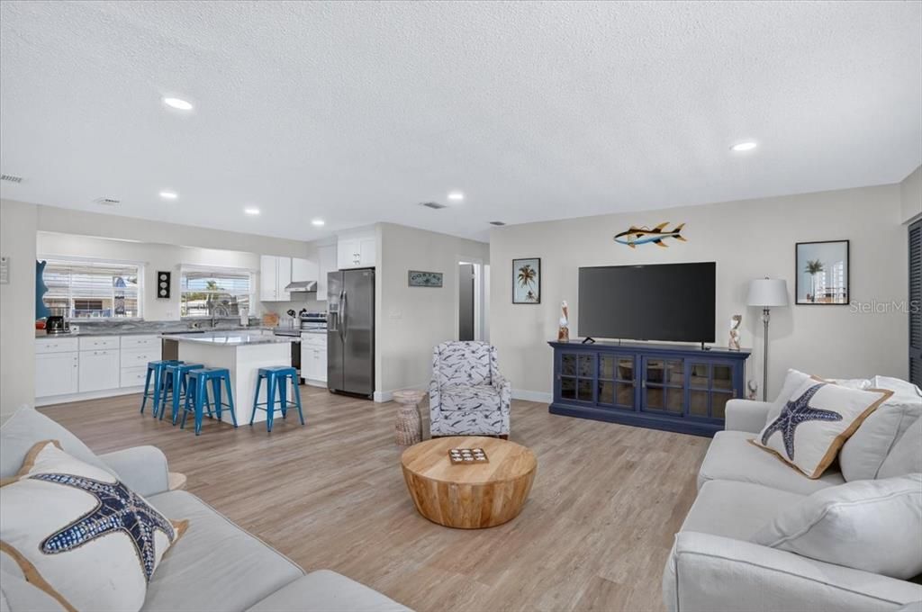 For Sale: $1,150,000 (3 beds, 2 baths, 1838 Square Feet)