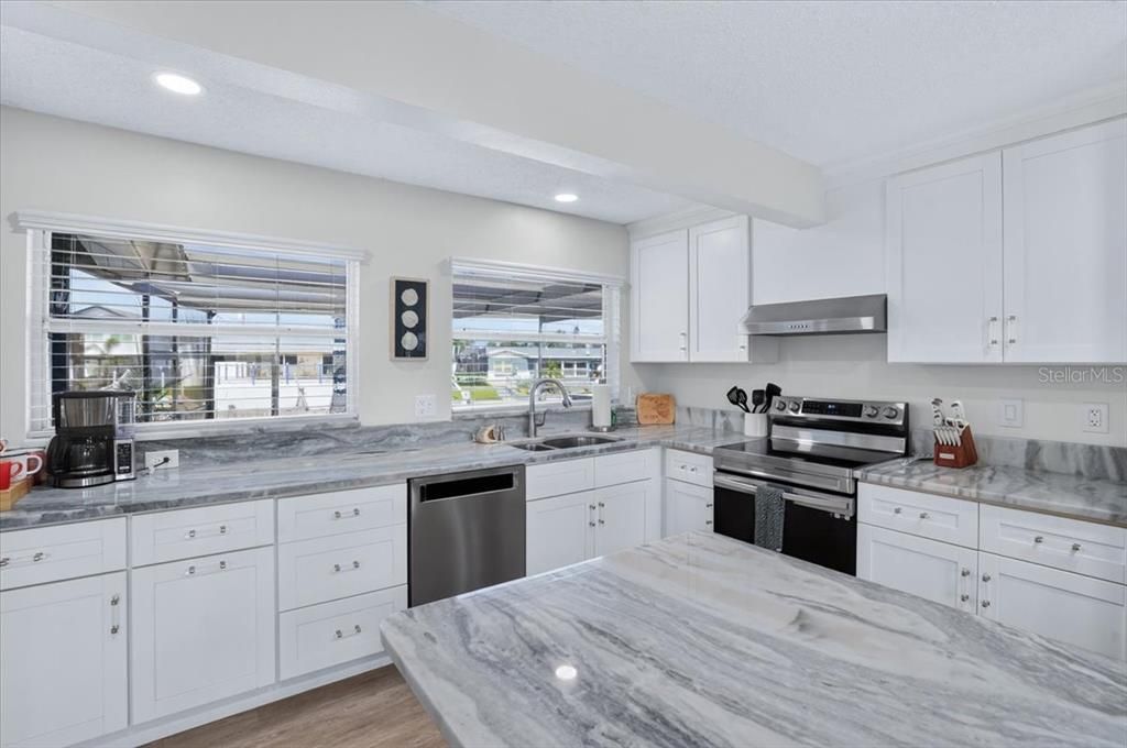 For Sale: $1,150,000 (3 beds, 2 baths, 1838 Square Feet)