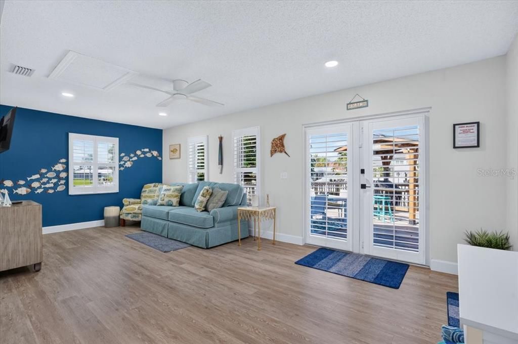 For Sale: $1,150,000 (3 beds, 2 baths, 1838 Square Feet)