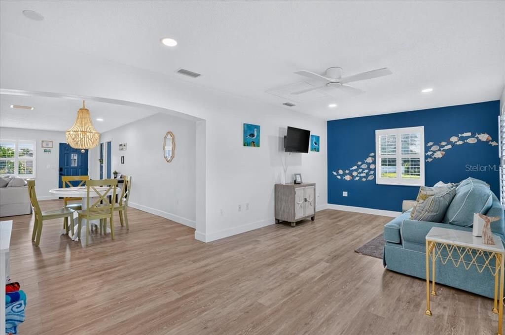 For Sale: $1,150,000 (3 beds, 2 baths, 1838 Square Feet)