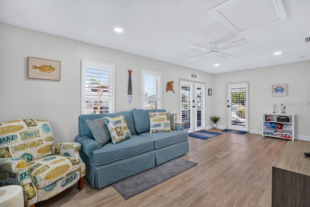 For Sale: $1,150,000 (3 beds, 2 baths, 1838 Square Feet)