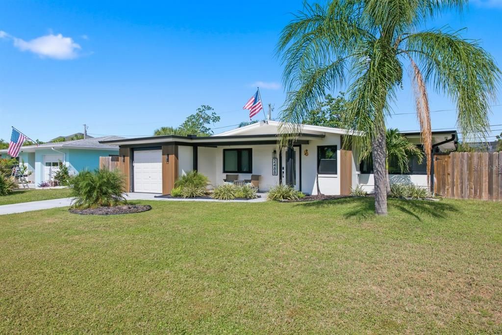 For Rent: $3,000 (3 beds, 2 baths, 1331 Square Feet)