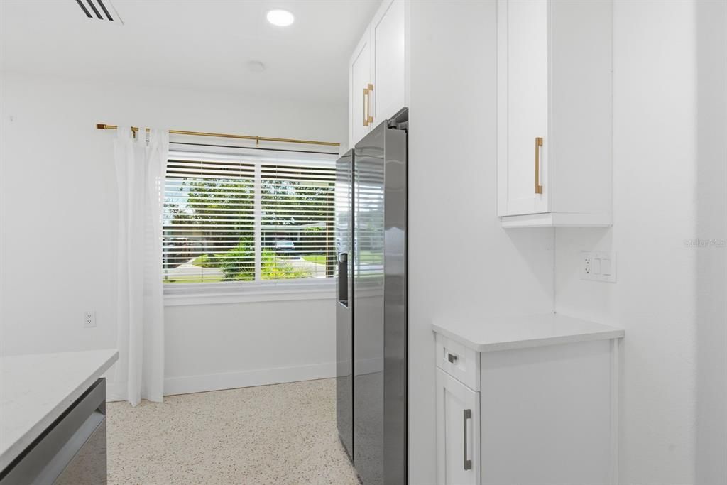 For Rent: $3,000 (3 beds, 2 baths, 1331 Square Feet)