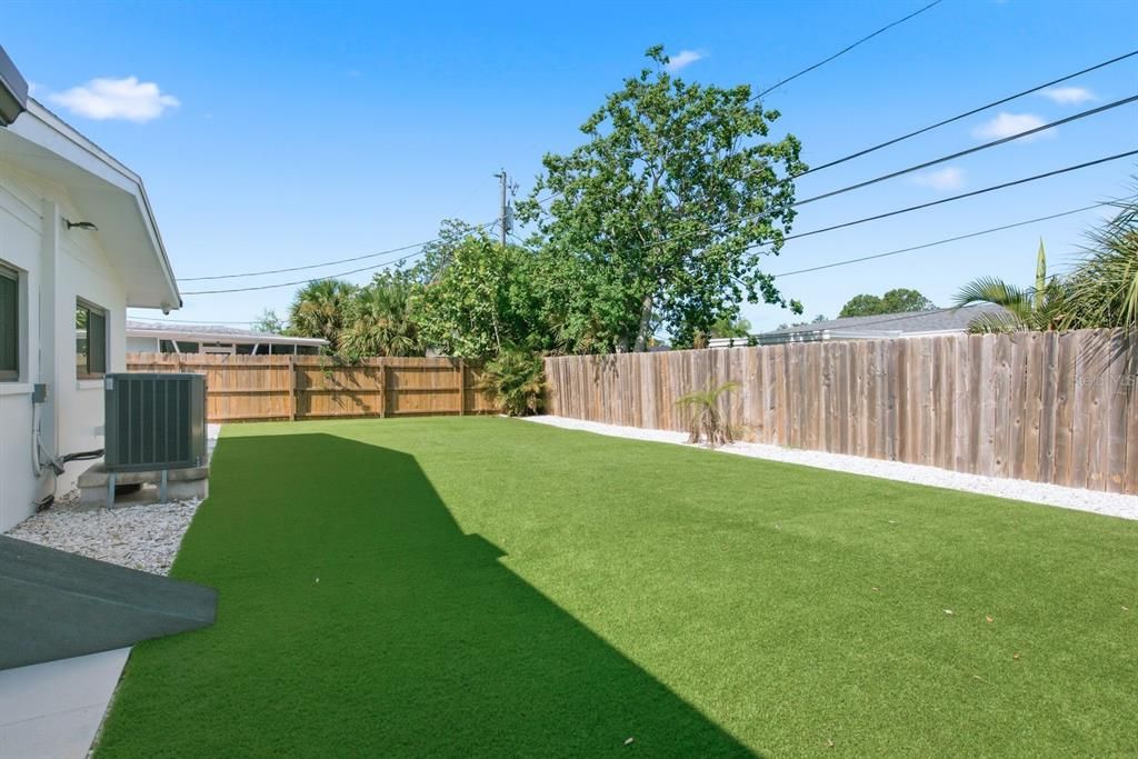 For Rent: $3,000 (3 beds, 2 baths, 1331 Square Feet)