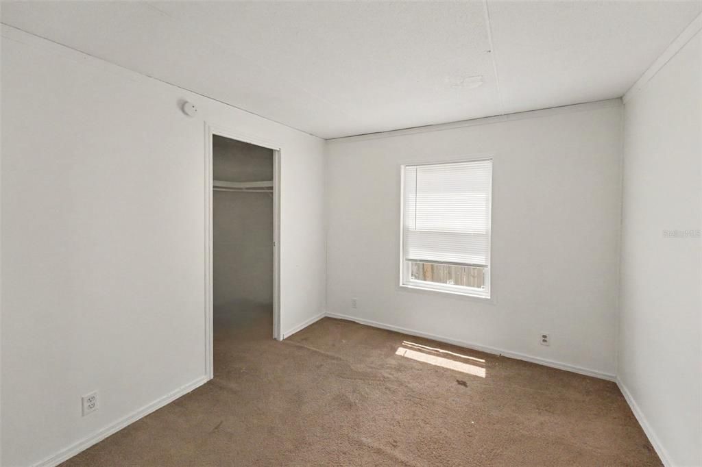 For Sale: $125,000 (3 beds, 2 baths, 1104 Square Feet)