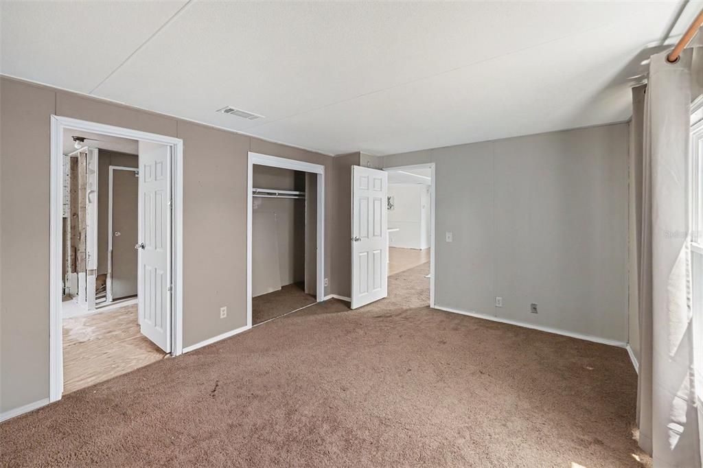 For Sale: $125,000 (3 beds, 2 baths, 1104 Square Feet)