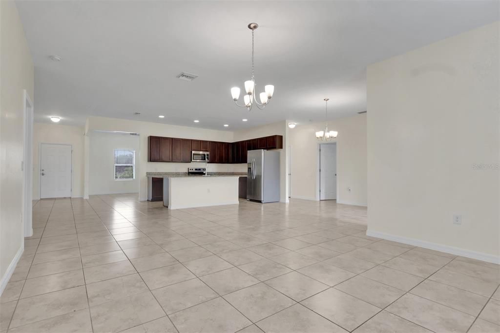 For Sale: $339,000 (3 beds, 2 baths, 2103 Square Feet)