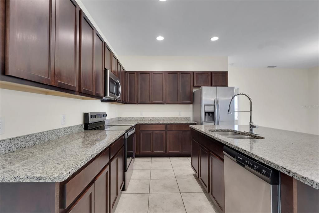 For Sale: $339,000 (3 beds, 2 baths, 2103 Square Feet)