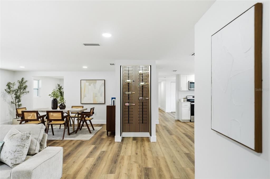En Venta: $884,900 (4 camas, 3 baños, 2402 Pies cuadrados)