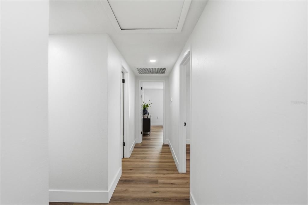 En Venta: $884,900 (4 camas, 3 baños, 2402 Pies cuadrados)