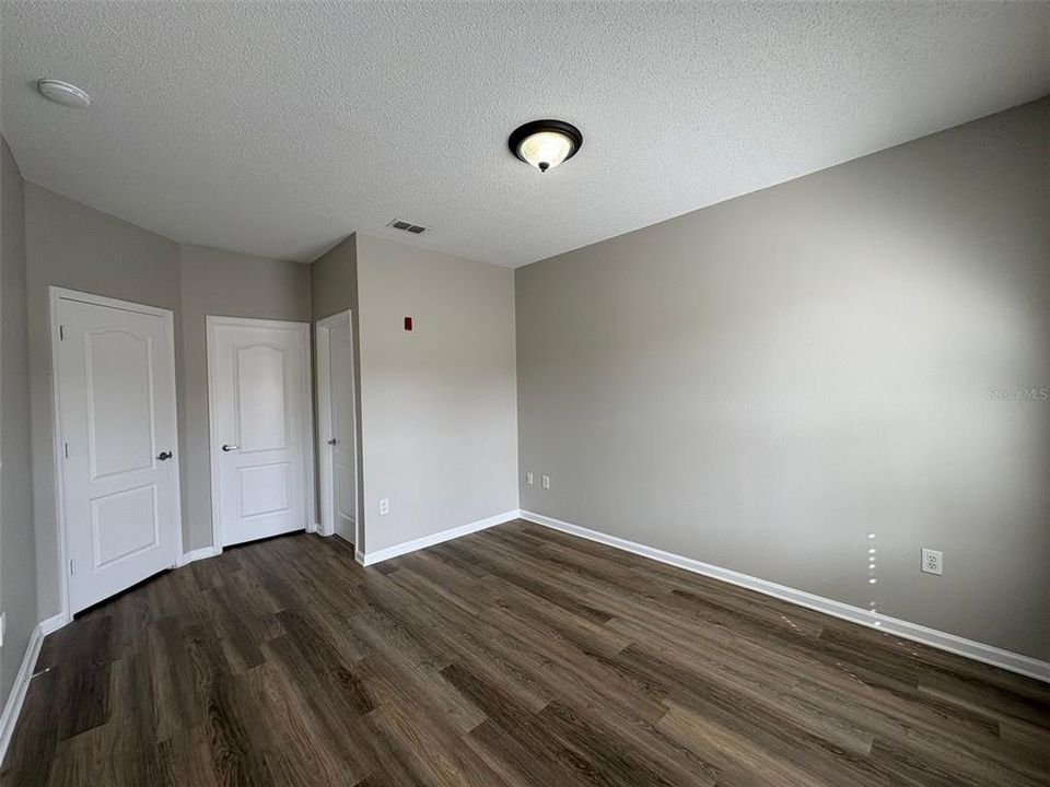 В аренду: $1,995 (2 спален, 2 ванн, 1217 Квадратных фут)