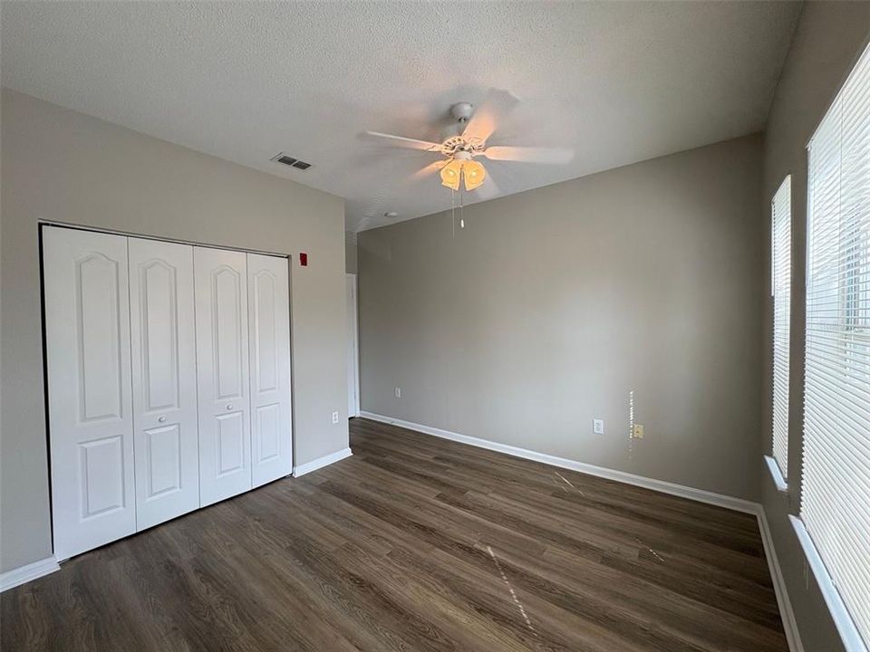 В аренду: $1,995 (2 спален, 2 ванн, 1217 Квадратных фут)