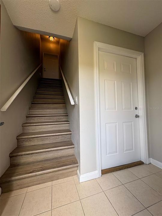 В аренду: $1,995 (2 спален, 2 ванн, 1217 Квадратных фут)
