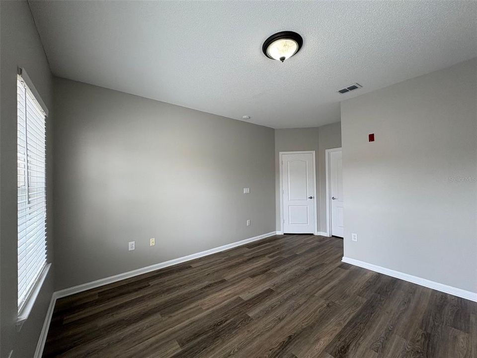 В аренду: $1,995 (2 спален, 2 ванн, 1217 Квадратных фут)