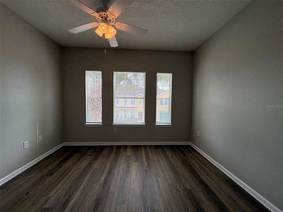 В аренду: $1,995 (2 спален, 2 ванн, 1217 Квадратных фут)