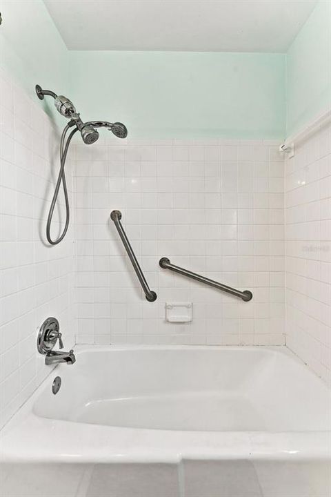 На продажу: $399,000 (3 спален, 2 ванн, 1335 Квадратных фут)