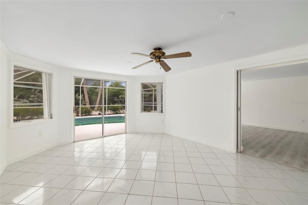En Venta: $2,300,000 (4 camas, 3 baños, 2578 Pies cuadrados)