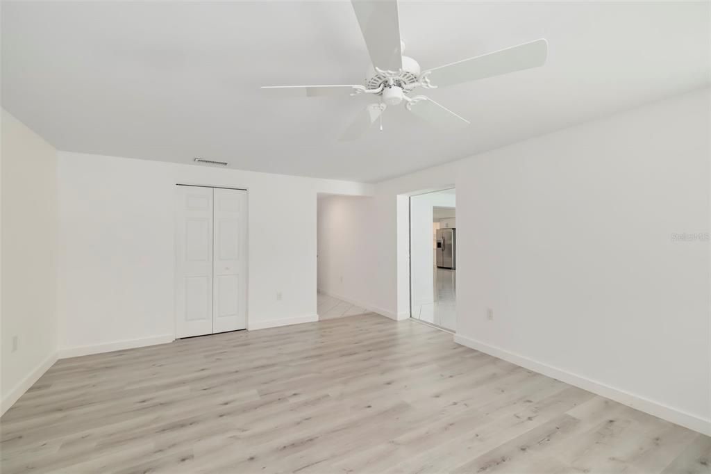 En Venta: $2,300,000 (4 camas, 3 baños, 2578 Pies cuadrados)