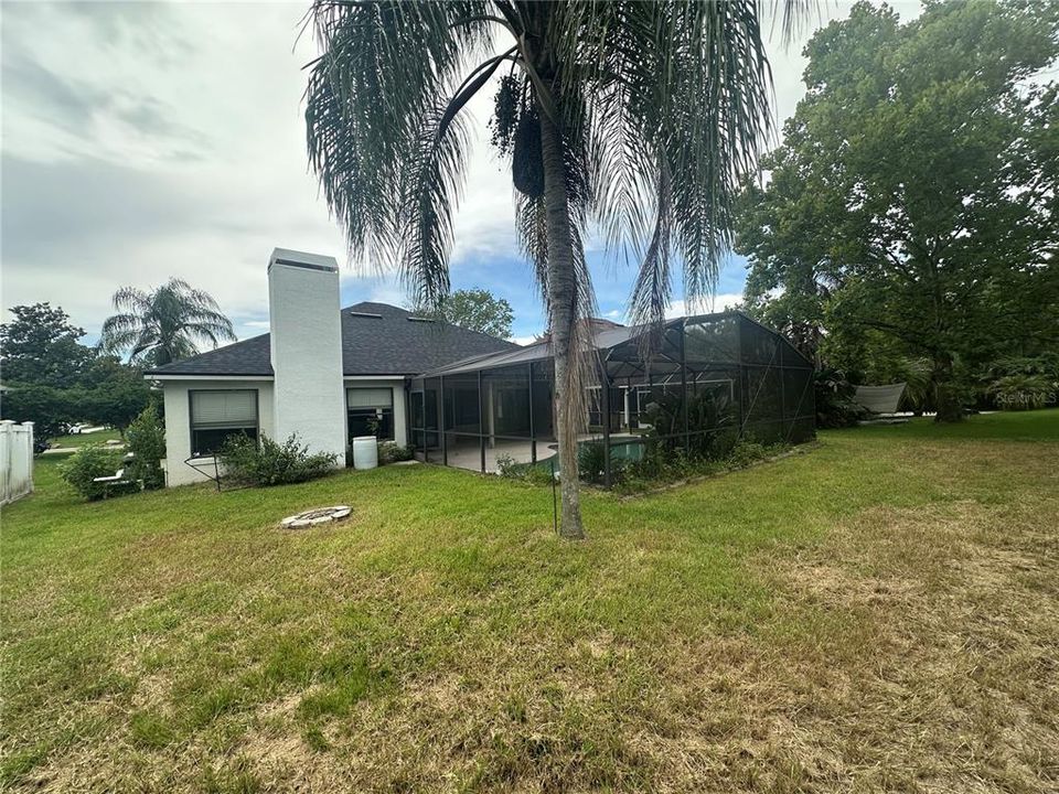 For Rent: $3,100 (4 beds, 2 baths, 2041 Square Feet)