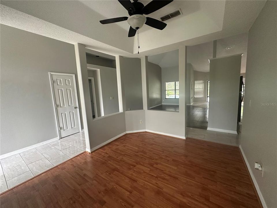 For Rent: $3,100 (4 beds, 2 baths, 2041 Square Feet)