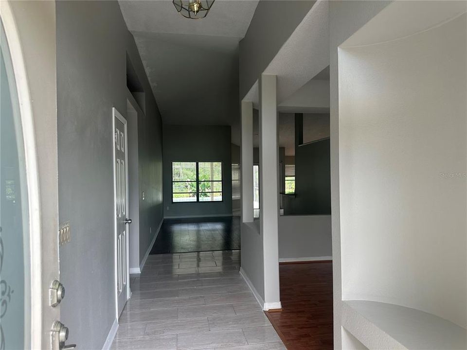 For Rent: $3,100 (4 beds, 2 baths, 2041 Square Feet)