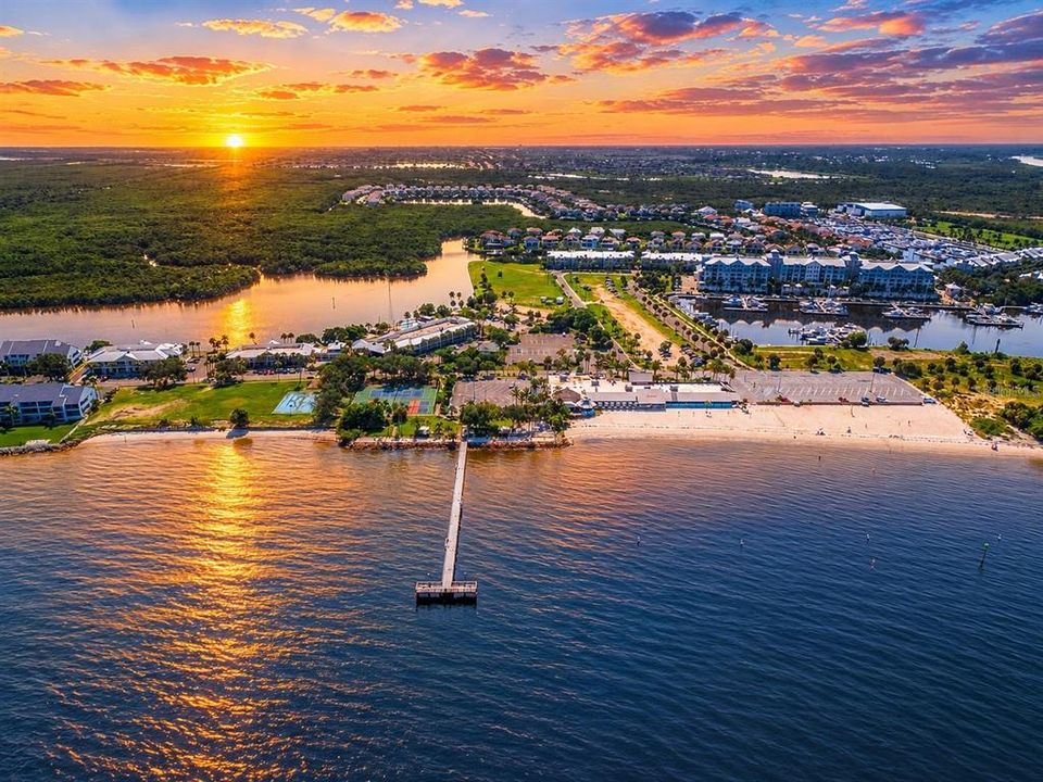 For Sale: $309,900 (2 beds, 2 baths, 1095 Square Feet)
