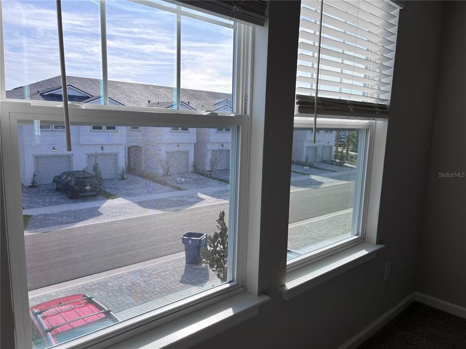 For Rent: $2,550 (3 beds, 2 baths, 1680 Square Feet)