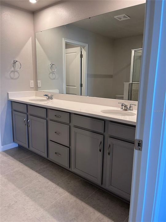 For Rent: $2,550 (3 beds, 2 baths, 1680 Square Feet)