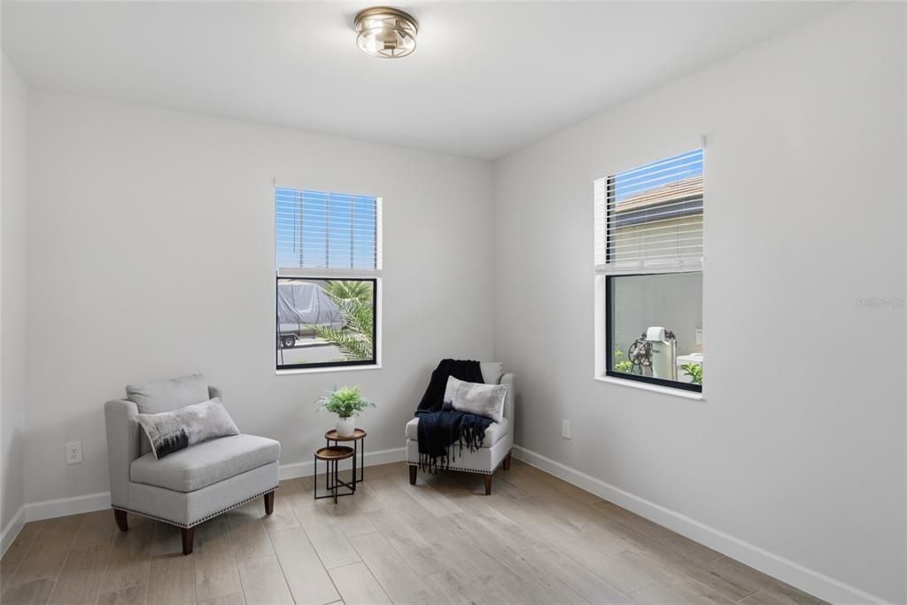 For Sale: $684,900 (5 beds, 3 baths, 3257 Square Feet)