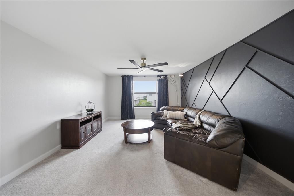 For Sale: $684,900 (5 beds, 3 baths, 3257 Square Feet)