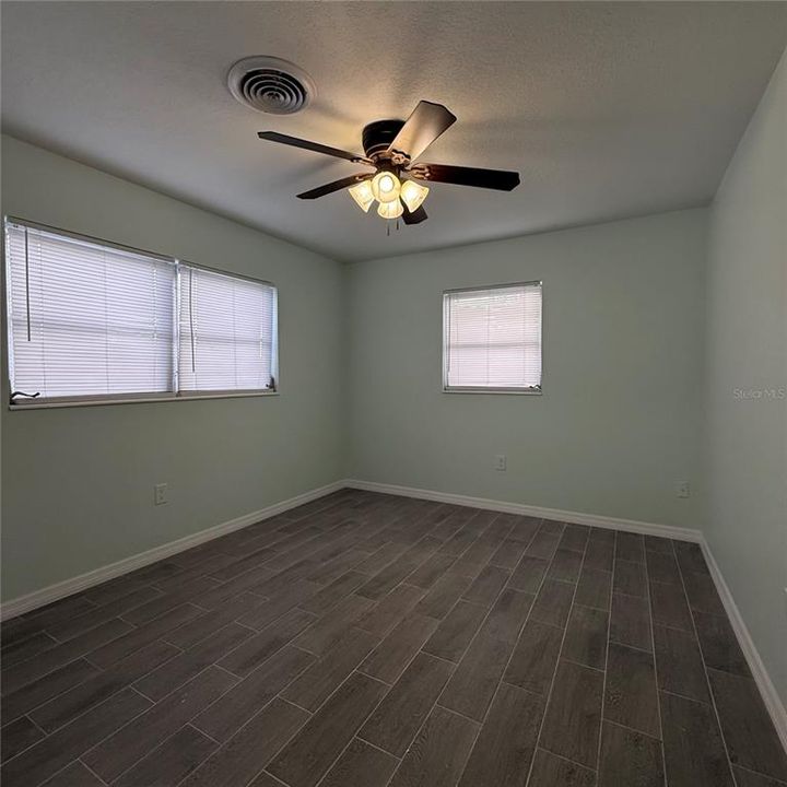 For Rent: $1,650 (2 beds, 1 baths, 650 Square Feet)