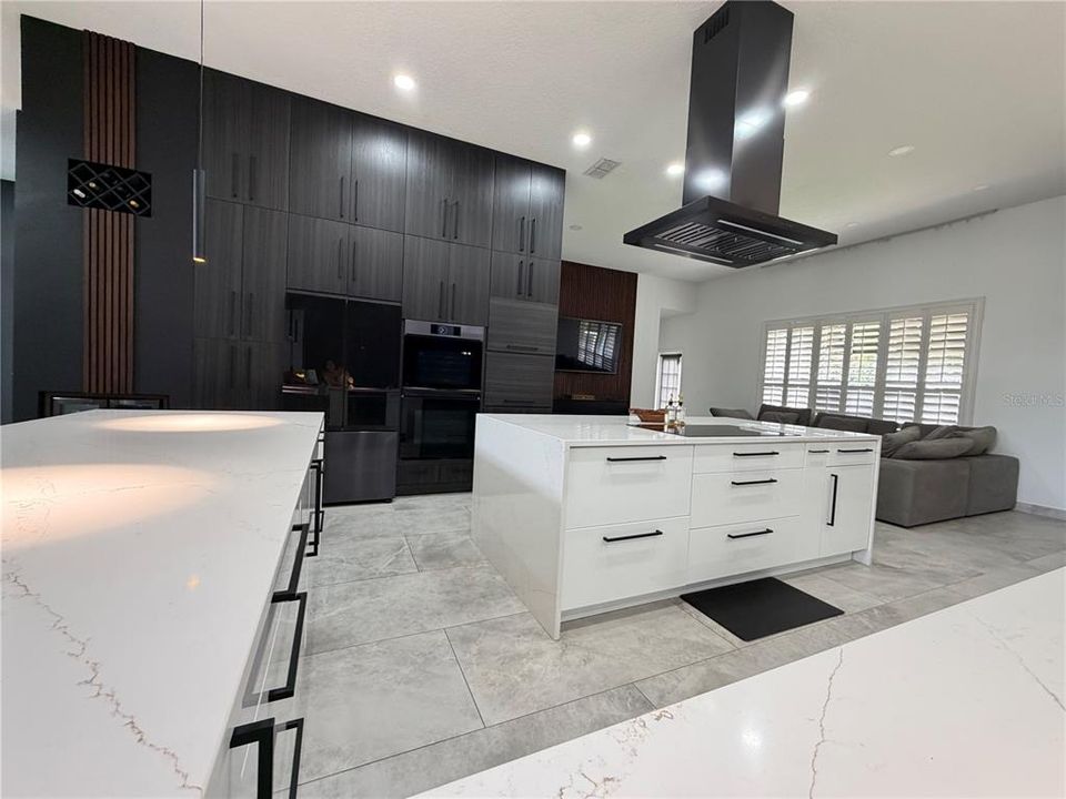 На продажу: $719,900 (4 спален, 3 ванн, 2493 Квадратных фут)