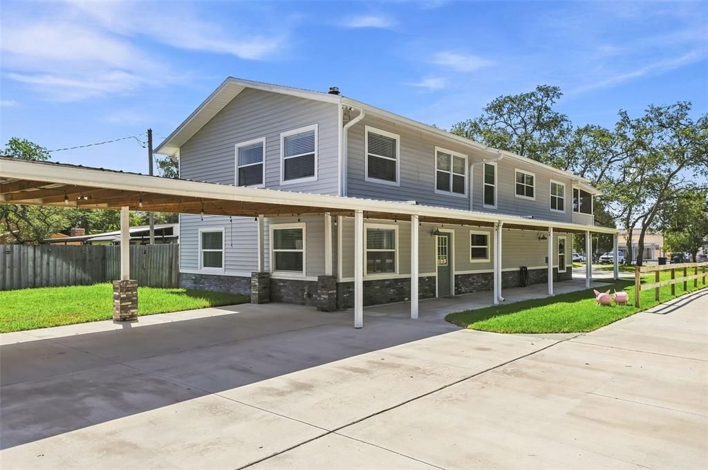 For Sale: $899,000 (4 beds, 2 baths, 2780 Square Feet)