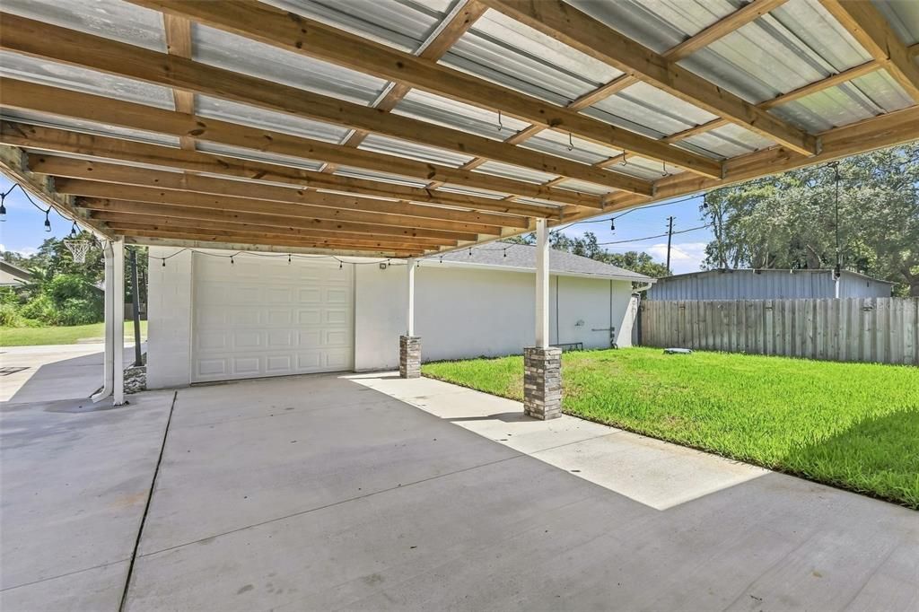 For Sale: $899,000 (4 beds, 2 baths, 2780 Square Feet)