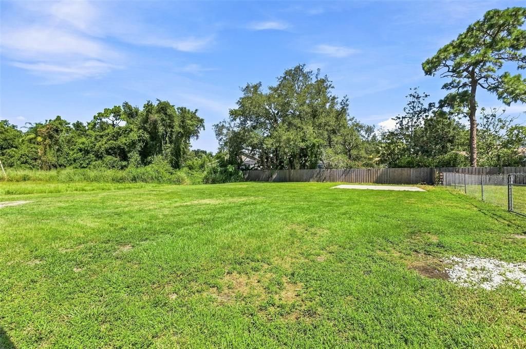 For Sale: $899,000 (4 beds, 2 baths, 2780 Square Feet)