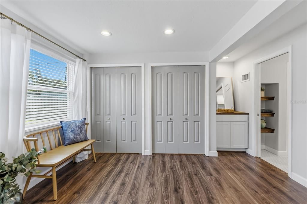 For Sale: $899,000 (4 beds, 2 baths, 2780 Square Feet)