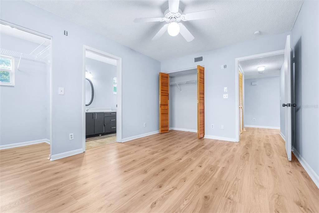 For Sale: $218,000 (2 beds, 2 baths, 1024 Square Feet)
