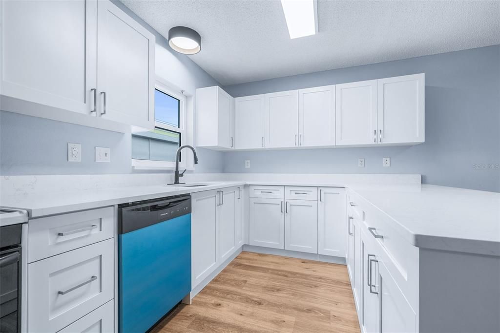 For Sale: $218,000 (2 beds, 2 baths, 1024 Square Feet)