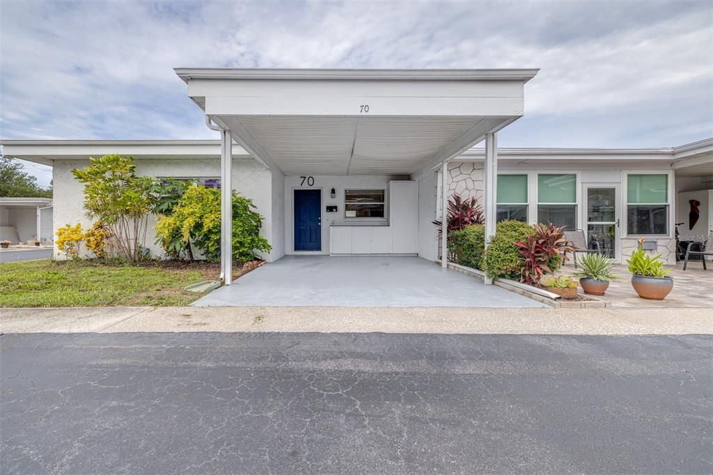 For Sale: $218,000 (2 beds, 2 baths, 1024 Square Feet)