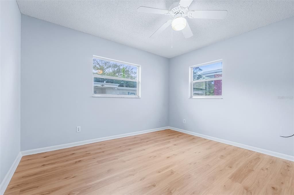 For Sale: $218,000 (2 beds, 2 baths, 1024 Square Feet)