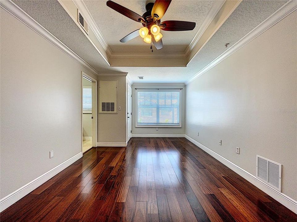 For Rent: $2,600 (1 beds, 1 baths, 648 Square Feet)