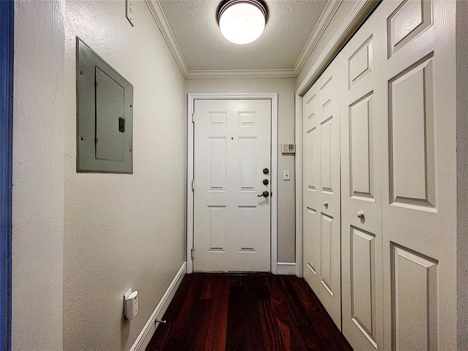 For Rent: $2,600 (1 beds, 1 baths, 648 Square Feet)