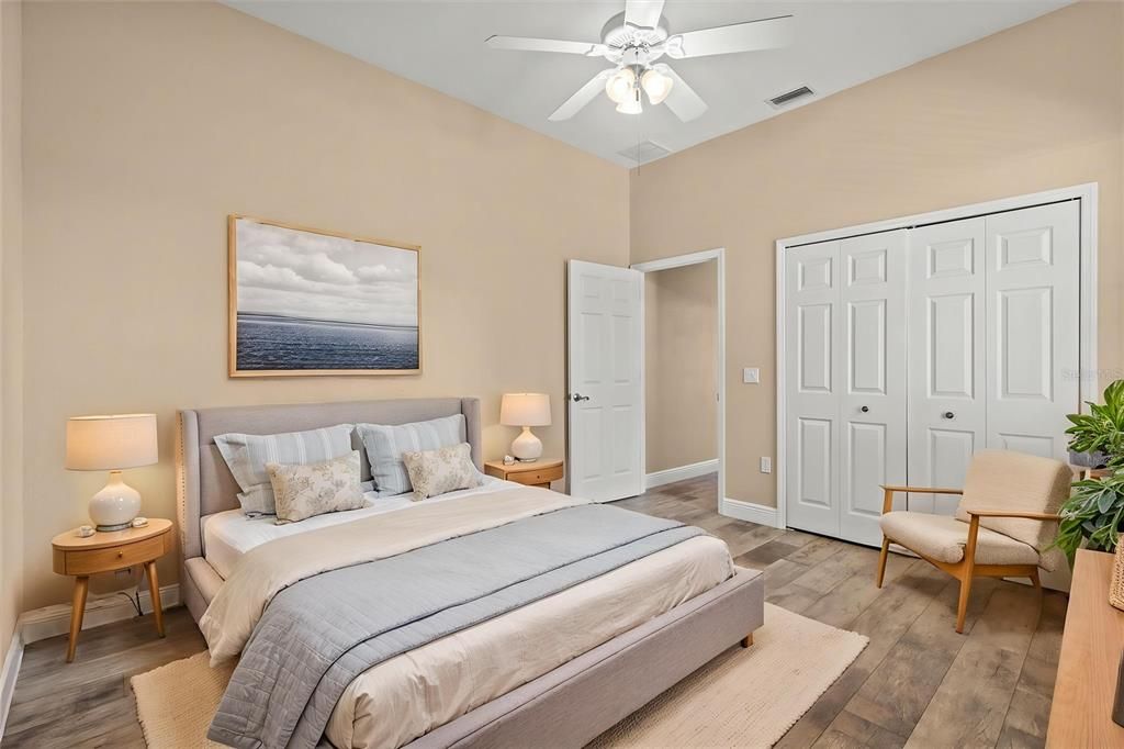 На продажу: $599,900 (3 спален, 2 ванн, 2028 Квадратных фут)