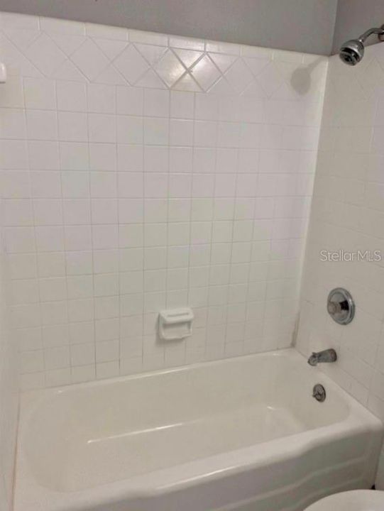 For Rent: $2,300 (3 beds, 2 baths, 1068 Square Feet)