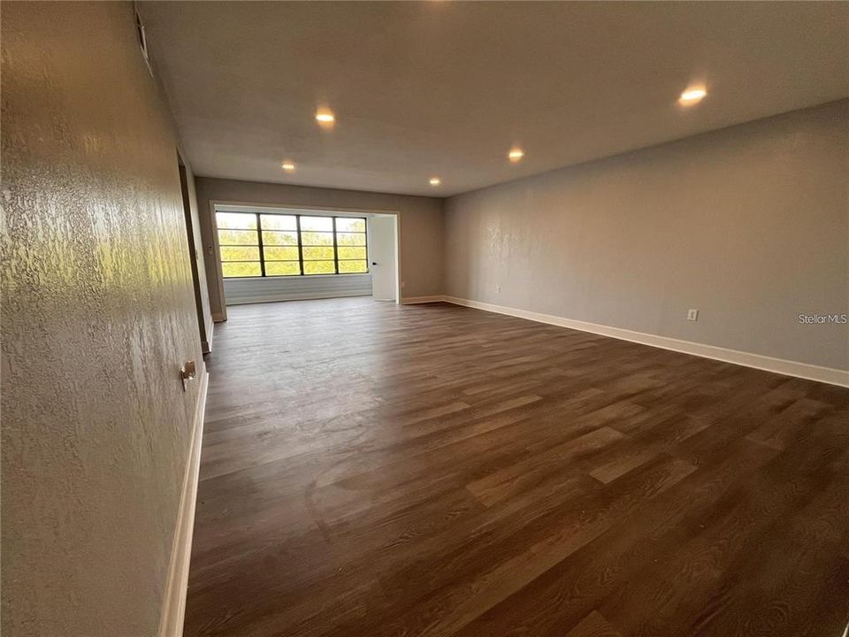 For Rent: $1,750 (2 beds, 2 baths, 1292 Square Feet)