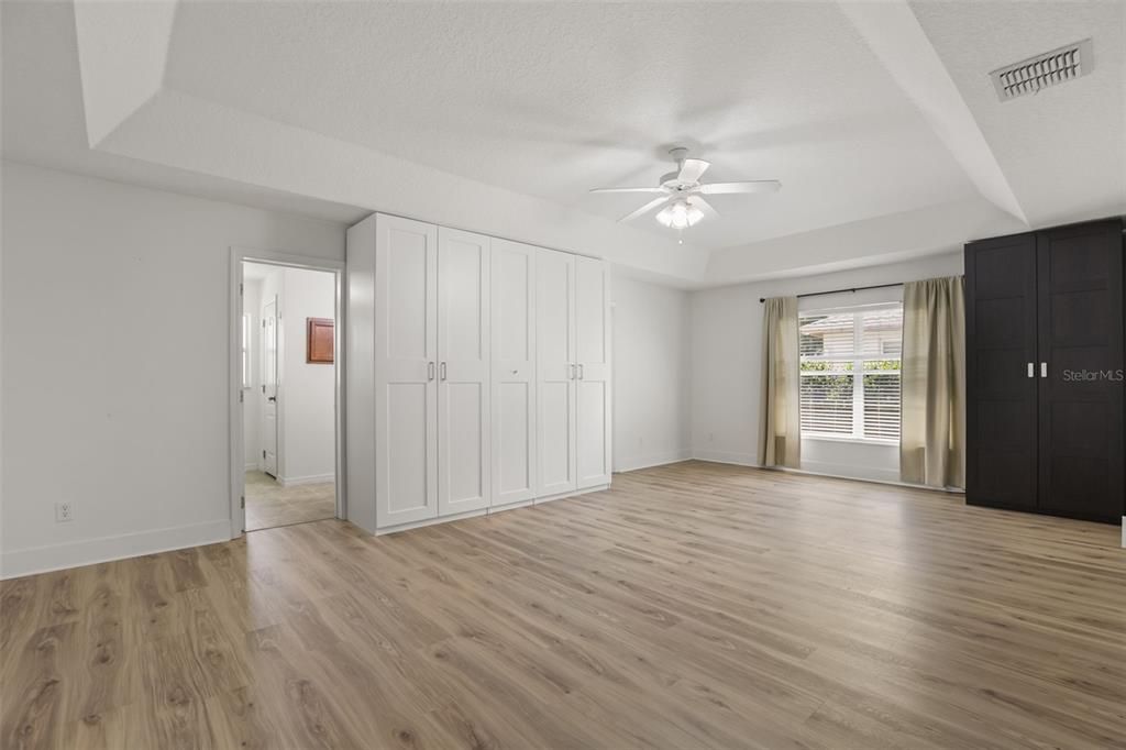 En Venta: $660,000 (4 camas, 3 baños, 3029 Pies cuadrados)