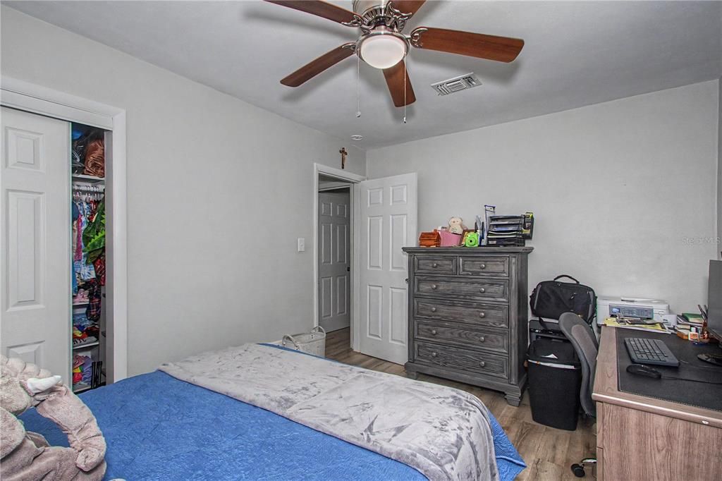 For Sale: $296,900 (4 beds, 1 baths, 1775 Square Feet)