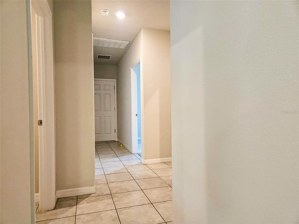 For Rent: $2,300 (4 beds, 2 baths, 1688 Square Feet)