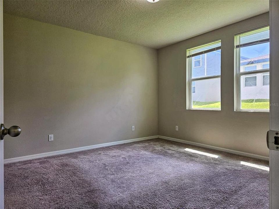 For Rent: $2,300 (4 beds, 2 baths, 1688 Square Feet)